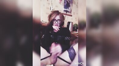 Femboy Crossdresser Pee Fetish Golden Shower & Self Facial