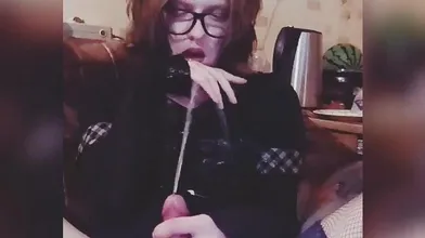 Femboy Crossdresser Pee Fetish Golden Shower & Self Facial